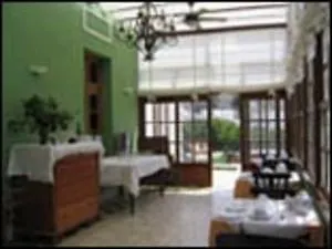 Casa Lola Y Juan Hotel