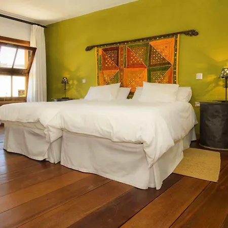 Casa Lola Y Juan