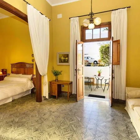 Casa Lola Y Juan Hotel 3*