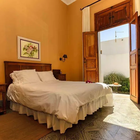 Hotel Casa Lola Y Juan 3*