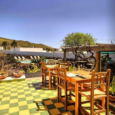 Hotel Casa Lola Y Juan 3*