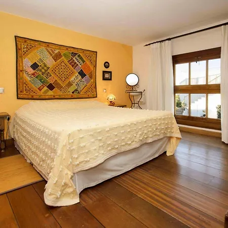 Casa Lola Y Juan 3*