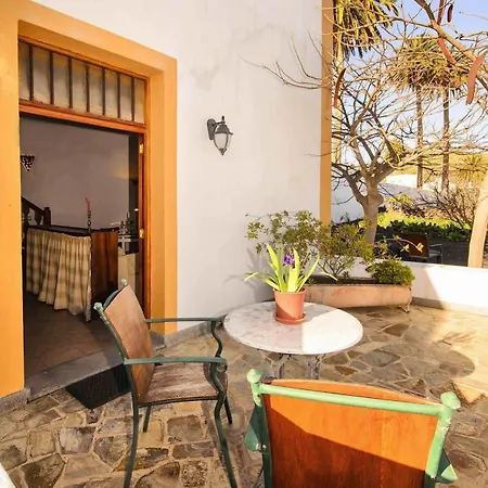 Casa Lola Y Juan 3*