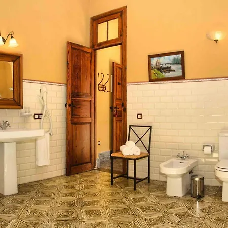 Casa Lola Y Juan Haria